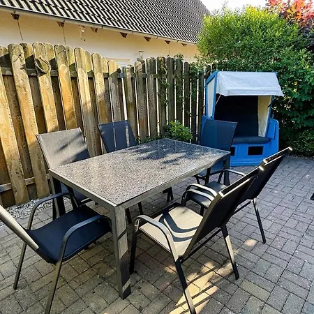 Zum Findling * Goehren (Ruegen)